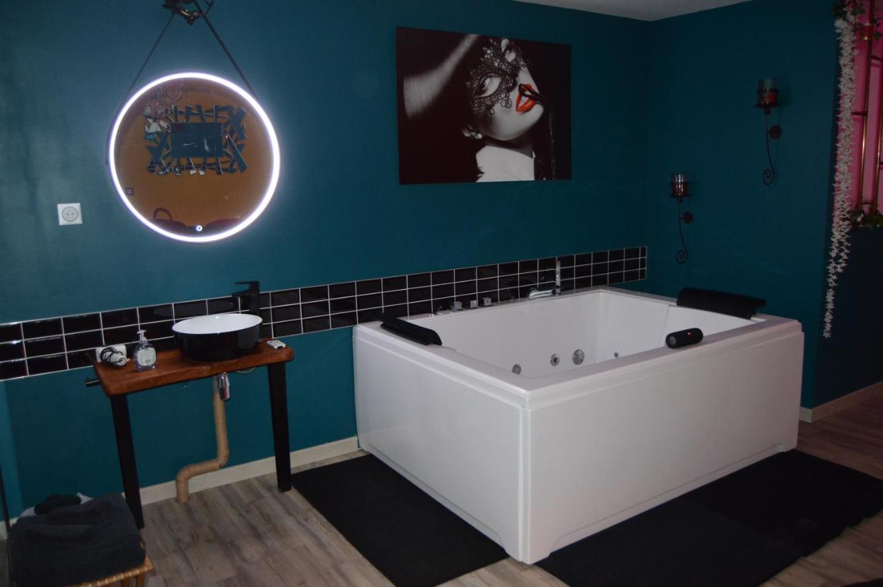 Nuit Insolite-Room Love Saint-Germain  エクステリア 写真
